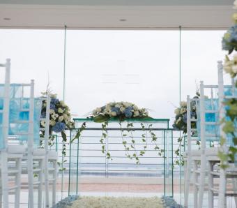 Kevian Tiara wedding oracle chapel