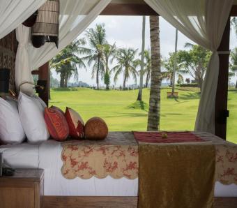 Kaba Kaba Estate Beringkit Master Bedroom Garden View