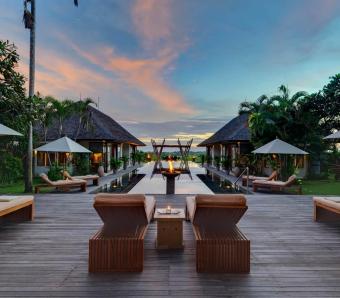 Villa Mandalay Sunset View Across the Pool