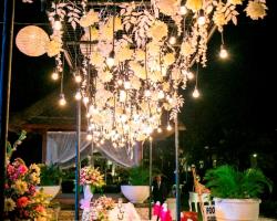 Hanging Light bulb on bridal table 