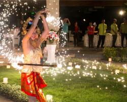 Wahyu Modern Fire Dance