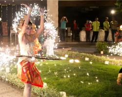 Wahyu Modern Fire Dance