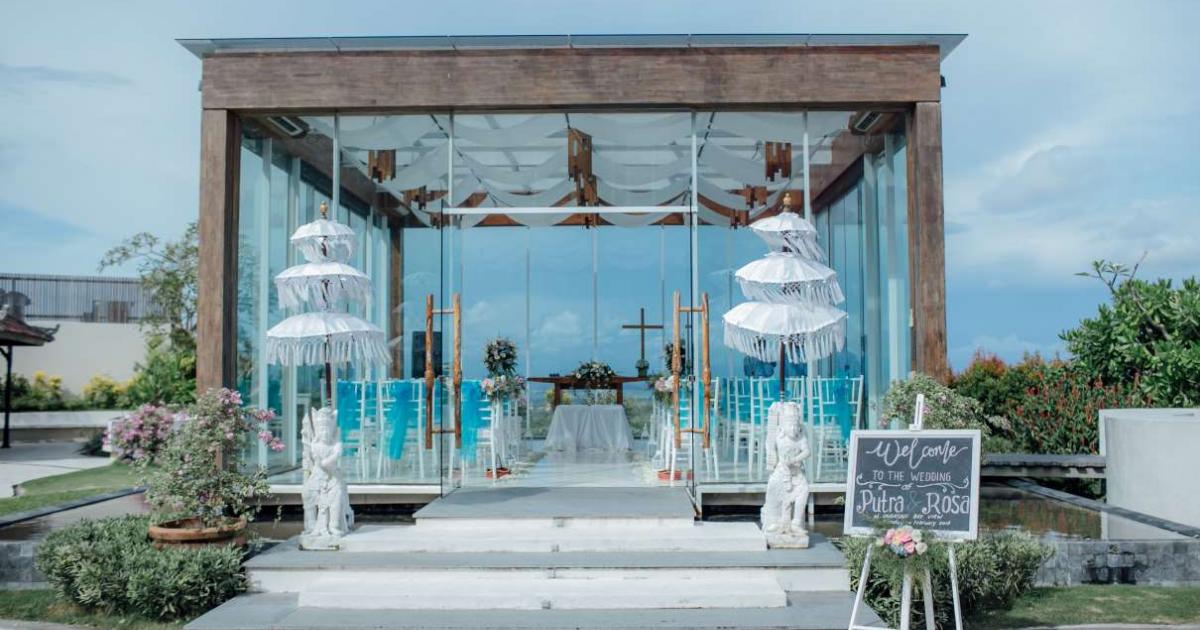 Four Point Ungasan Chapel Wedding - Bali Shuka