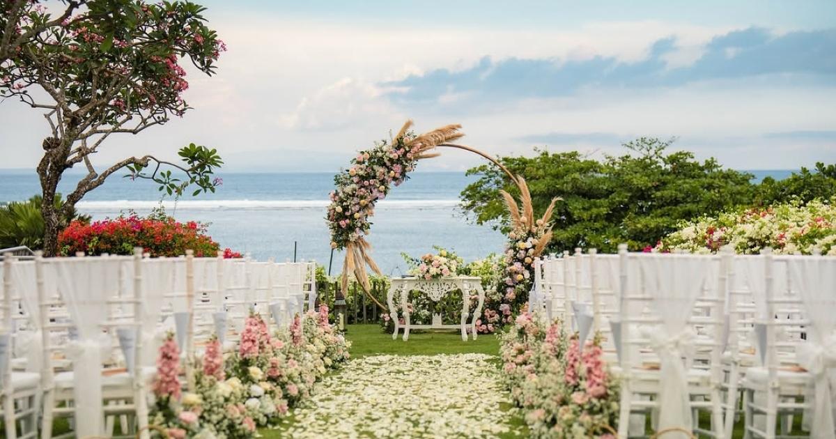 Maya Sanur Resort & Spa Bali Wedding